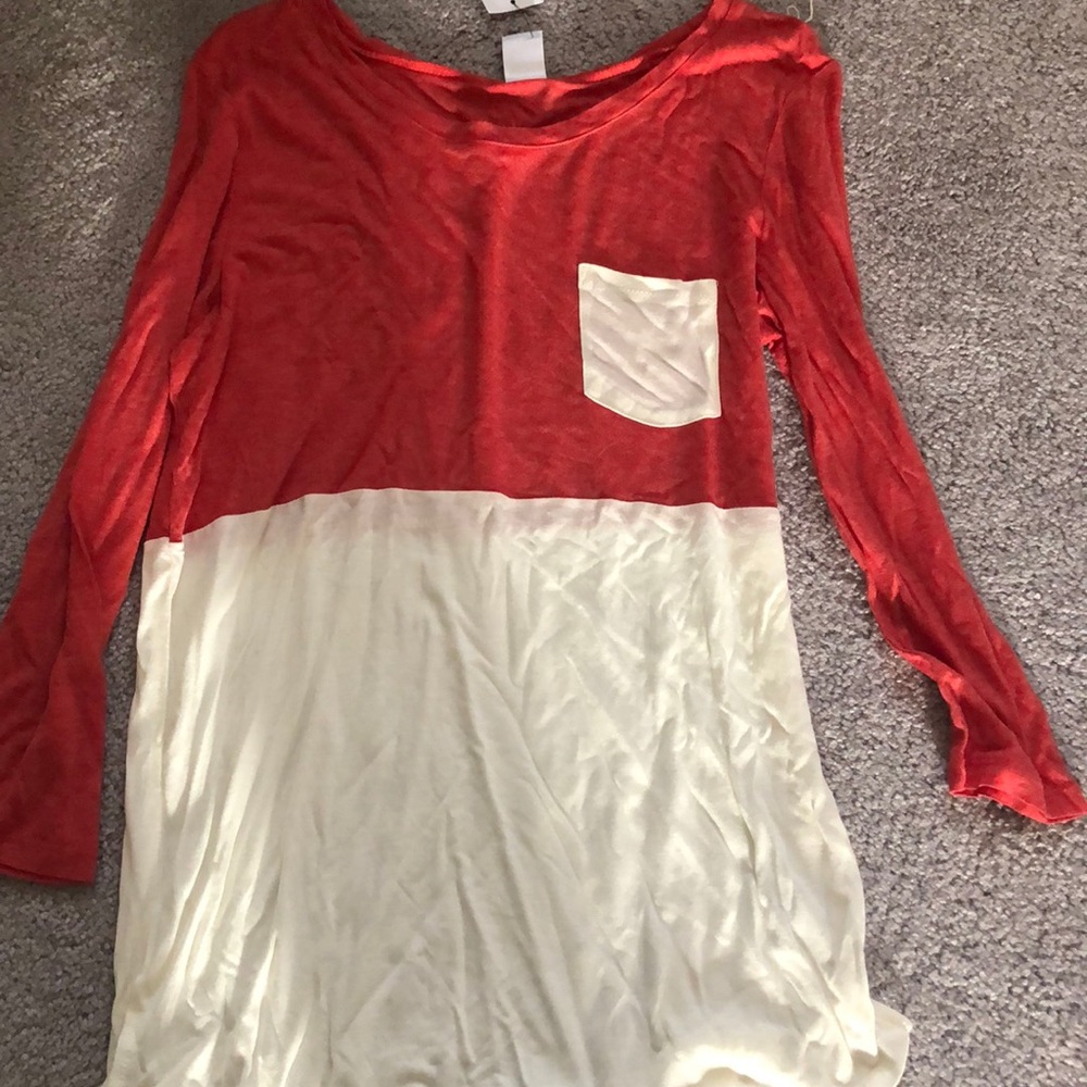 Coral and cream three-quarter length shirt